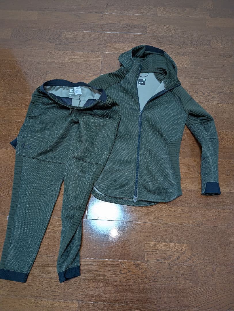 美品アンダーアーマージャージ上下