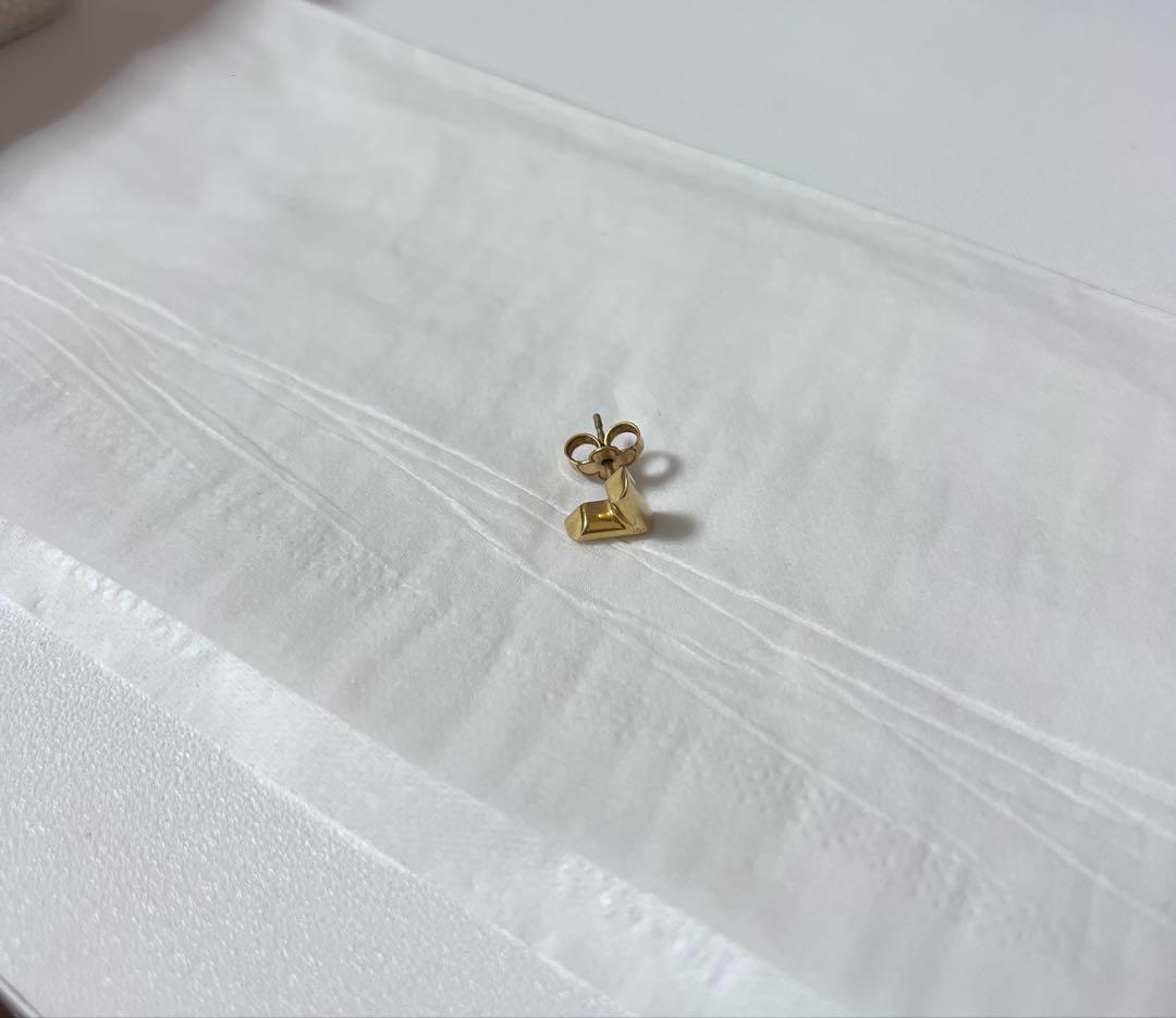 ヴィトン ピアス 片耳 専用