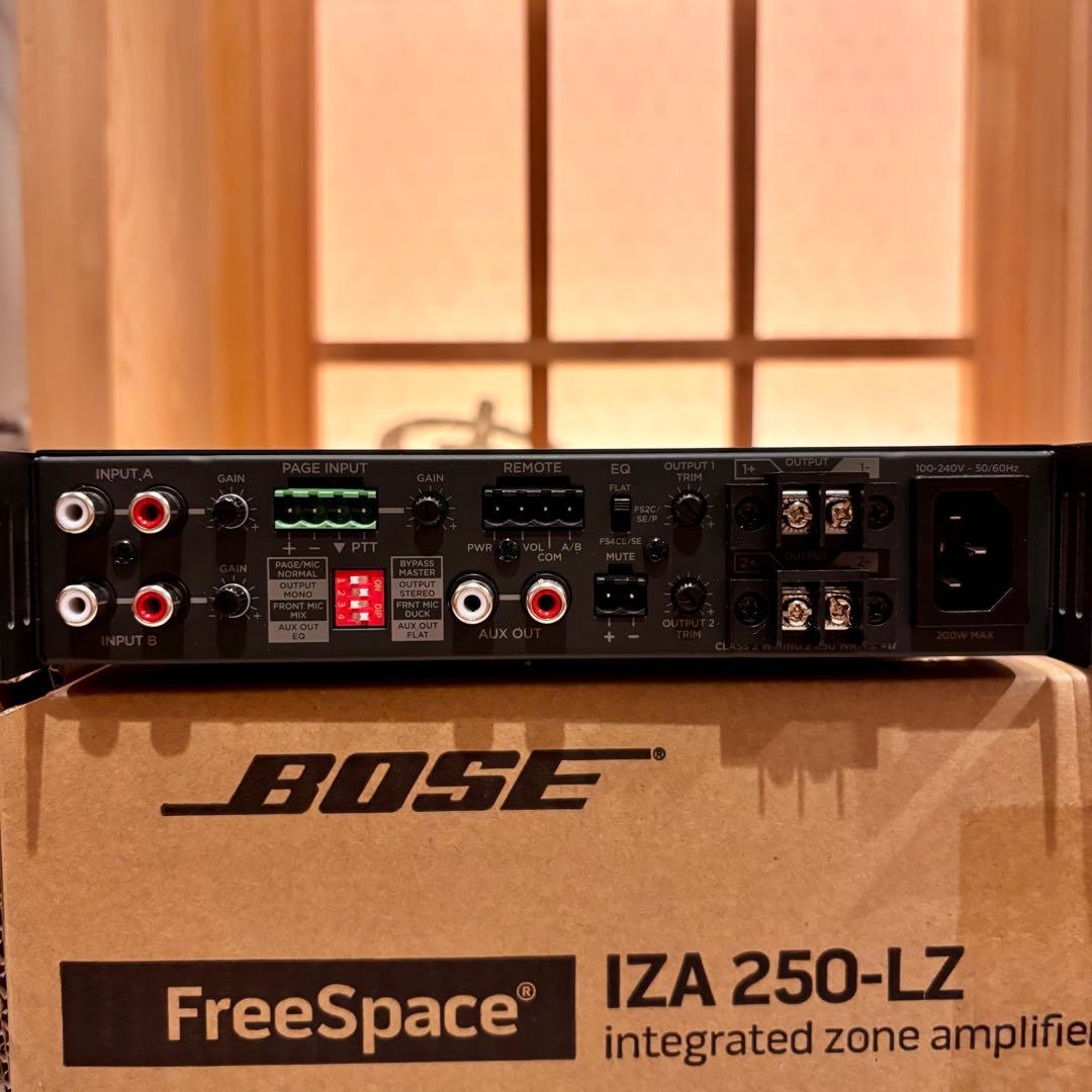 BOSE IZA 250-LZ インテグレーテッドゾーンアンプ