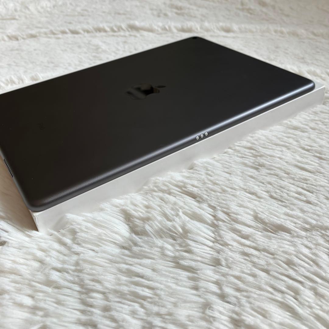 【完動品】iPad Air3 256GB SIMフリー 【すぐ発送】 【付属品】