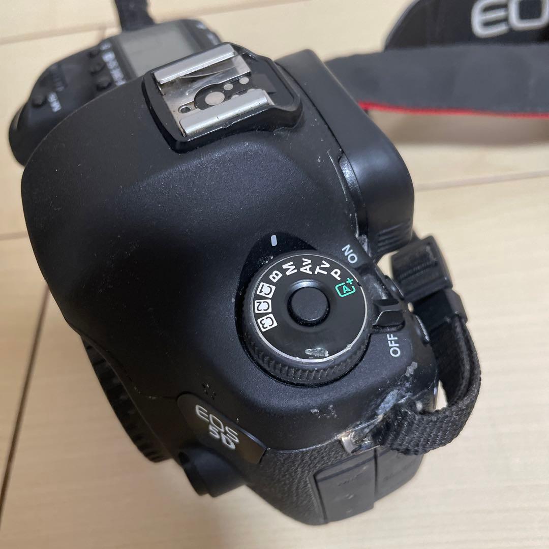 Canon EOS 5D MARK3+バッテリーグリップBG-E11 純正2個