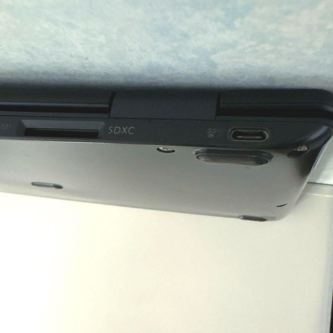 【初期設定済】NEC軽量ノートPC/VersaPro VH4⭐︎Win11☆i5