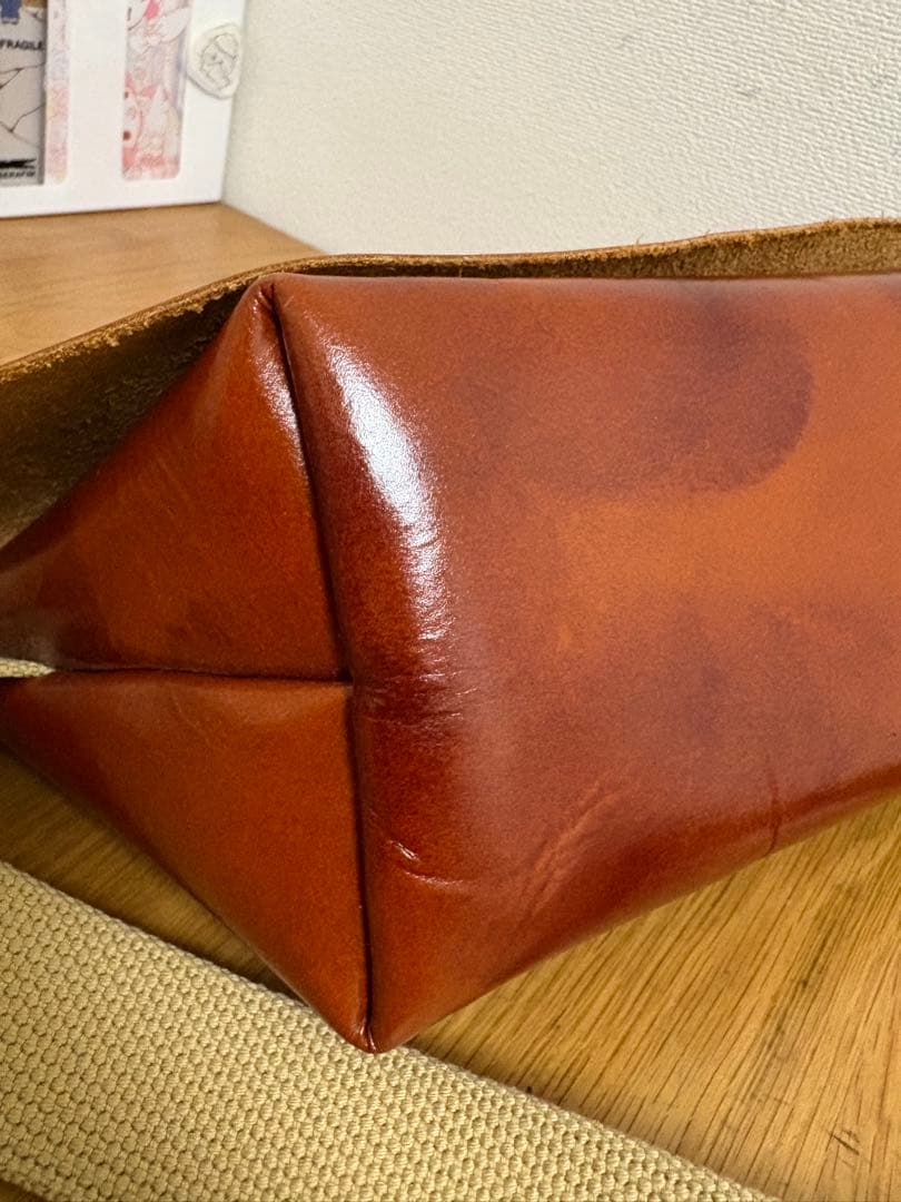 Uni＆co ユニアンドコー　メッセンジャーバック　キャメル　XS