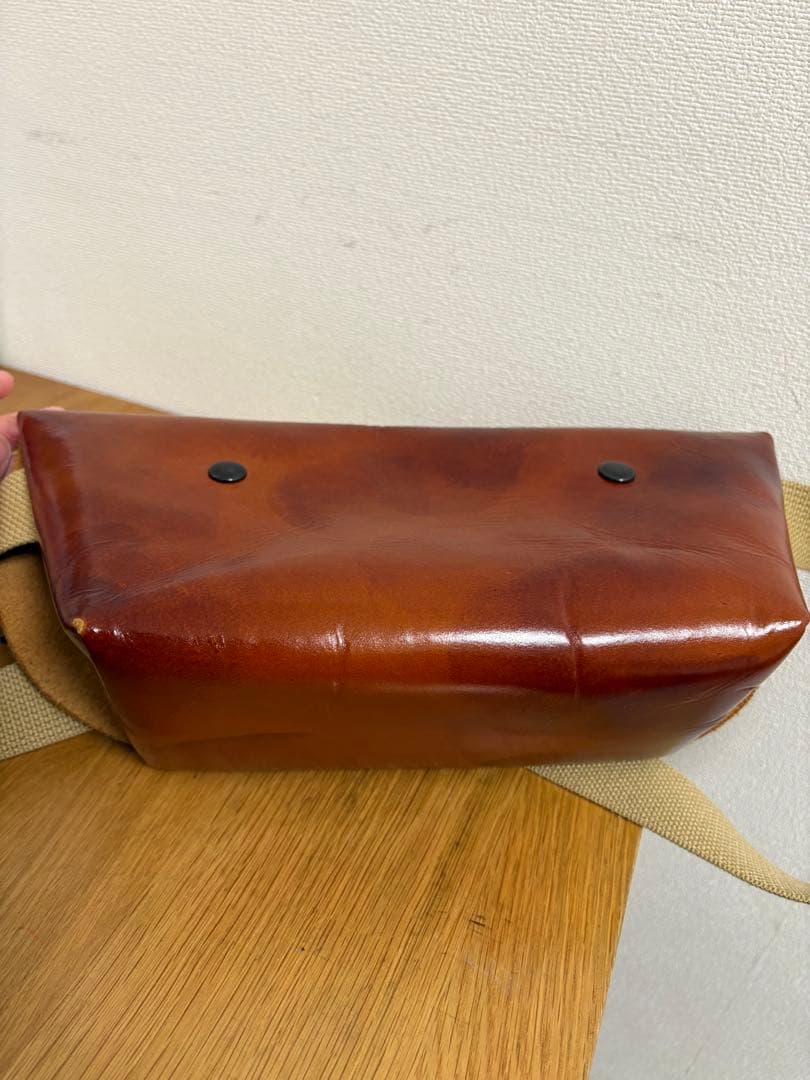 Uni＆co ユニアンドコー　メッセンジャーバック　キャメル　XS