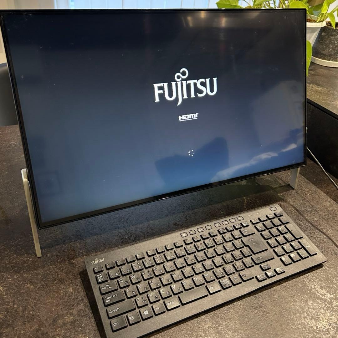 富士通　一体型デスクトップPC FMVF77B3B