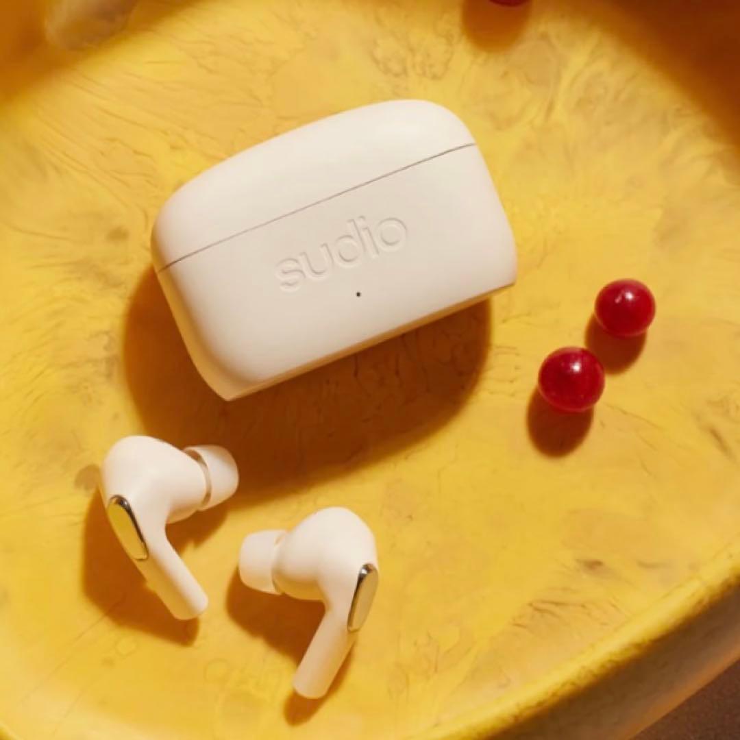 未使用・sudio E3 ハイブリッドアクティブノイズキャンセリングイヤホン