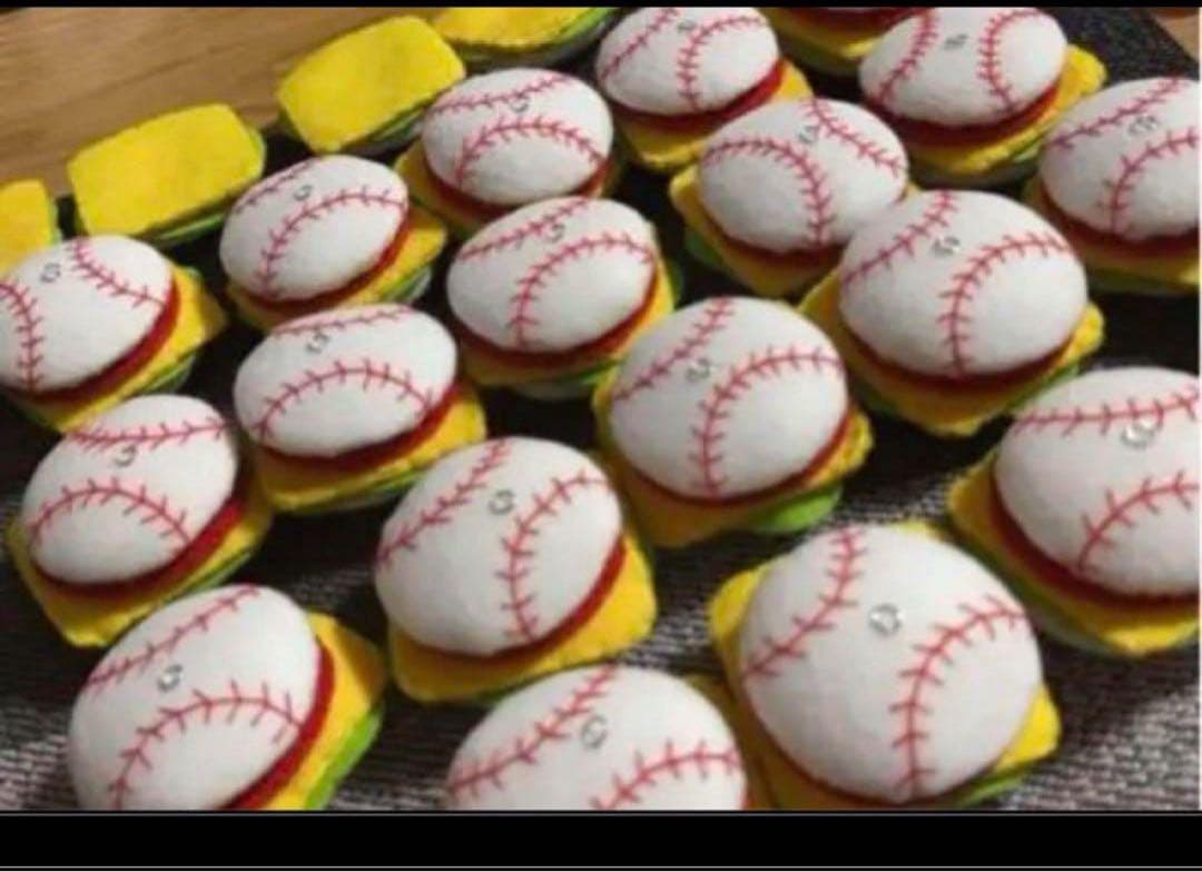 8日着／【ゆうくん】47個／部活お守り／ハンバーガーキーホルダー