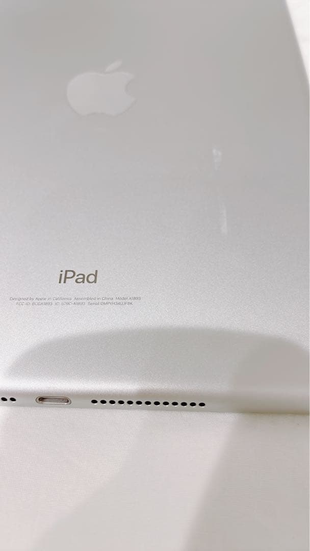 Apple iPad シルバー 本体 第6世代 箱付