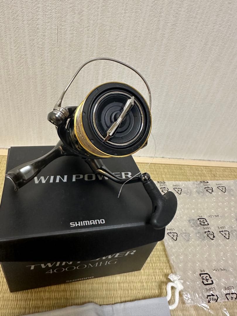SHIMANO TWIN POWER 4000MHG スピニングリール