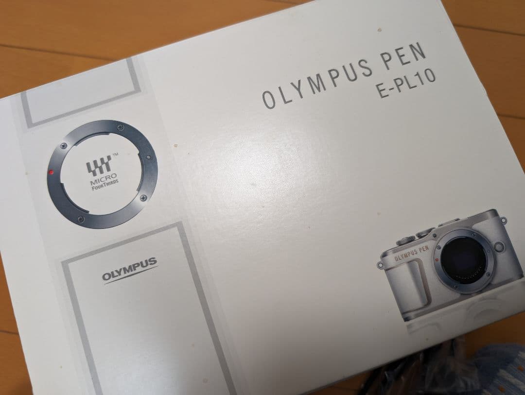 【美品・箱付き】OLYMPUS PEN E-PL10 ダブルズームキット
