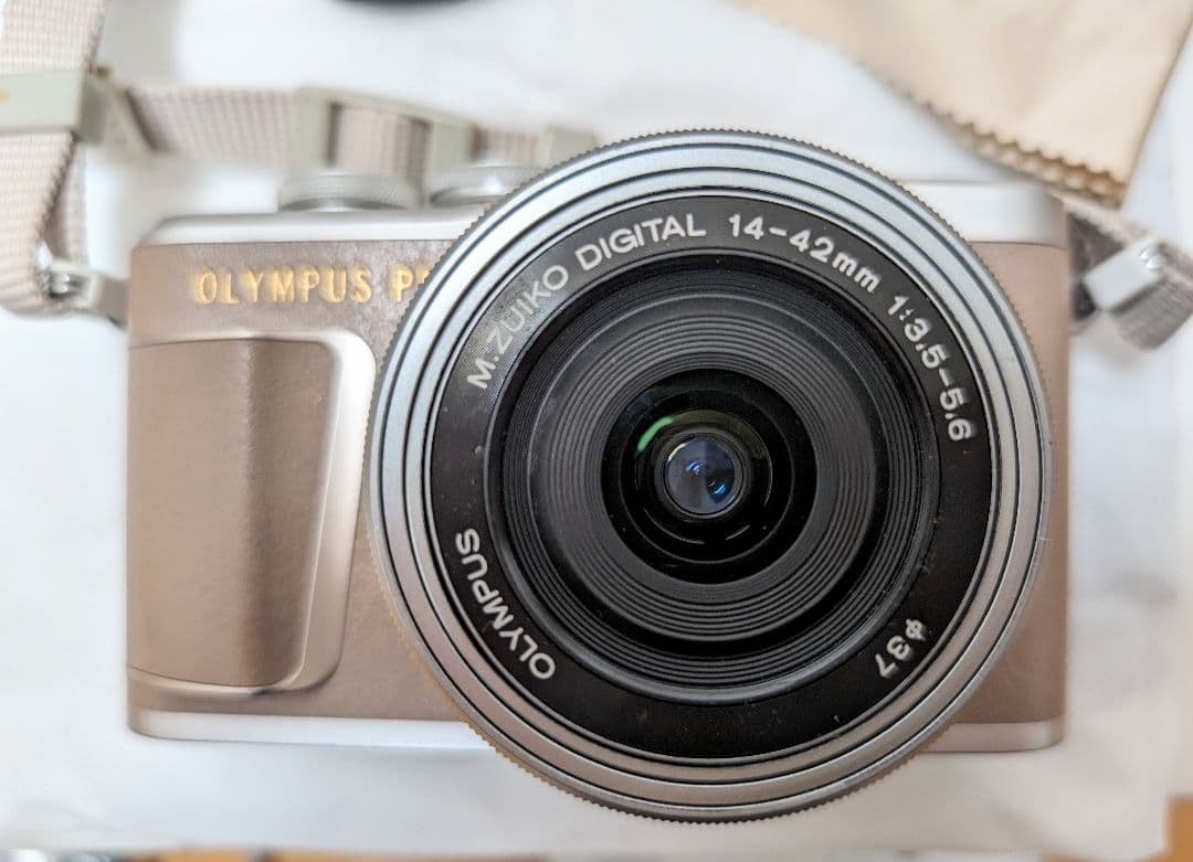 【美品・箱付き】OLYMPUS PEN E-PL10 ダブルズームキット