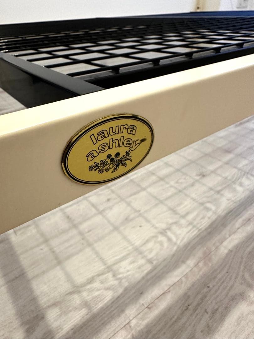 値下●Laura Ashley ローラアシュレイ ベッドフレーム ダブル ベッド