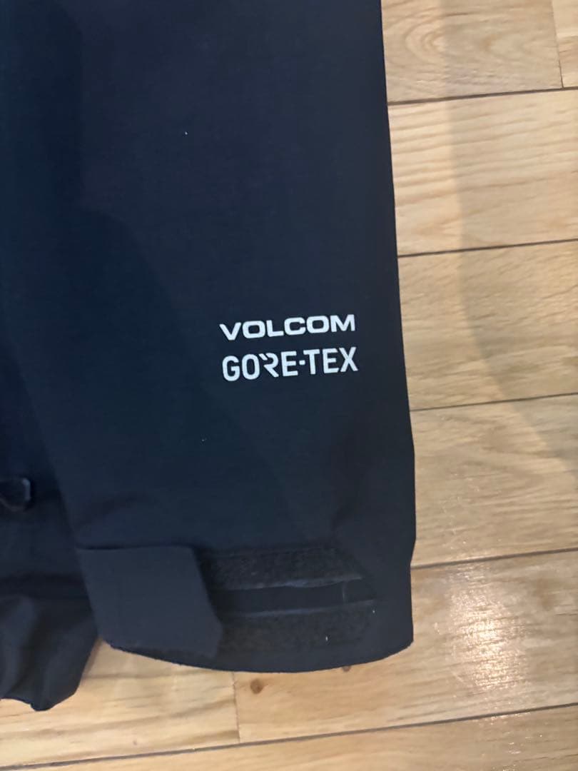 VOLCOM GORE-TEX ブラックジャケット　Lサイズ