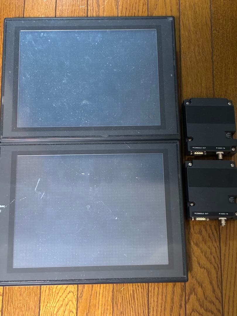 KEYENCE タッチパネル　VT2-12FB 起動確認済