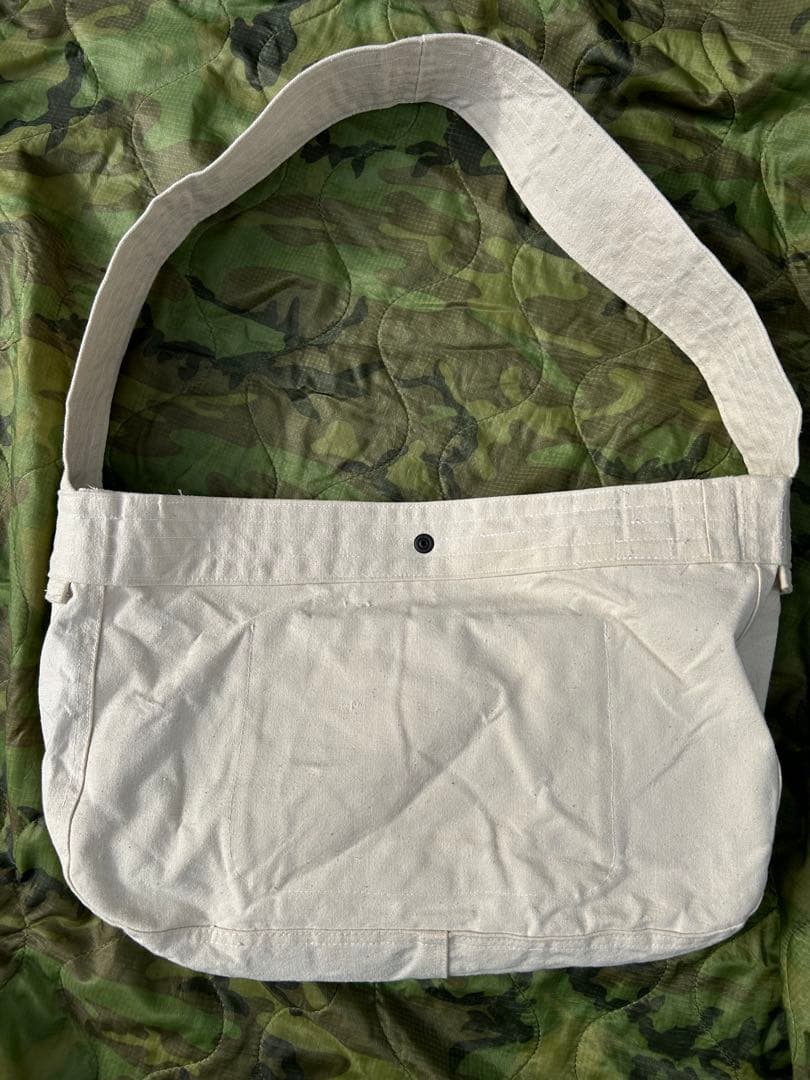 ニュースペーパーバッグ　アメリカ軍　ランドリーバッグリメイクバッグ