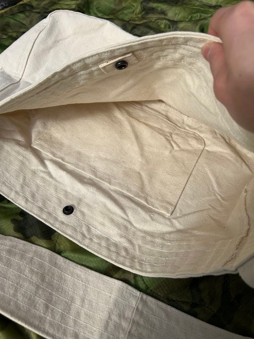 ニュースペーパーバッグ　アメリカ軍　ランドリーバッグリメイクバッグ