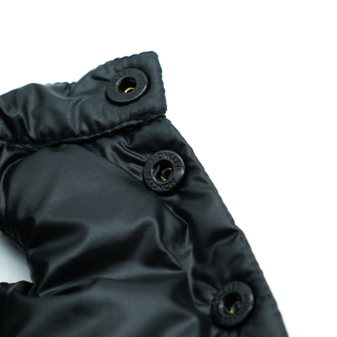 【新品未使用】MONCLER モンクレール ベストキーリング ブラック