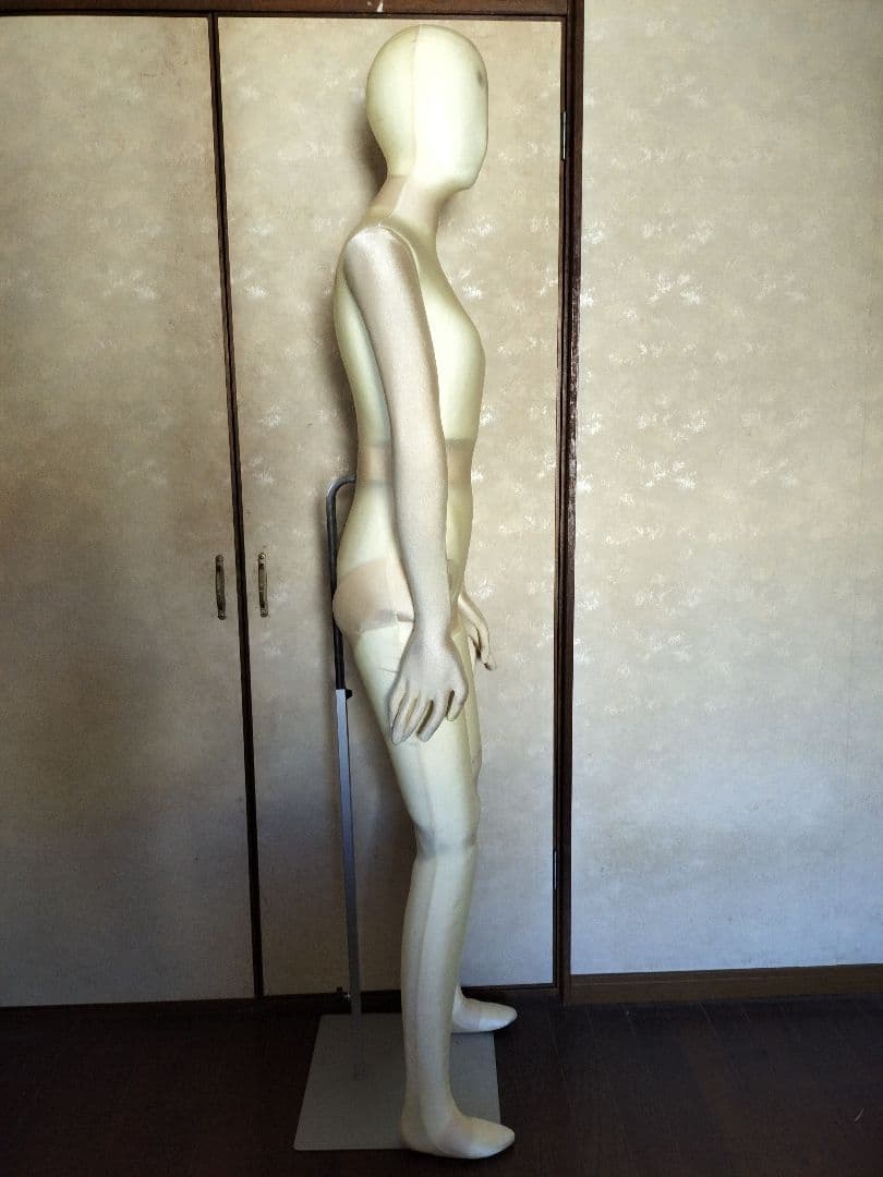 フレキシブル関節マネキン　レディース中古