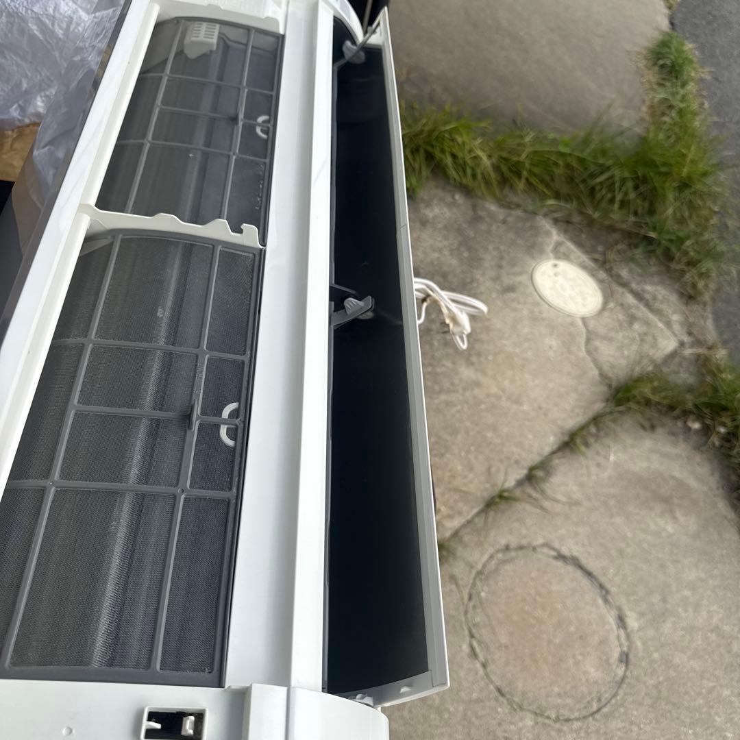 あこHITACHI ルームエアコン RAS-KD22K 6畳 2021年