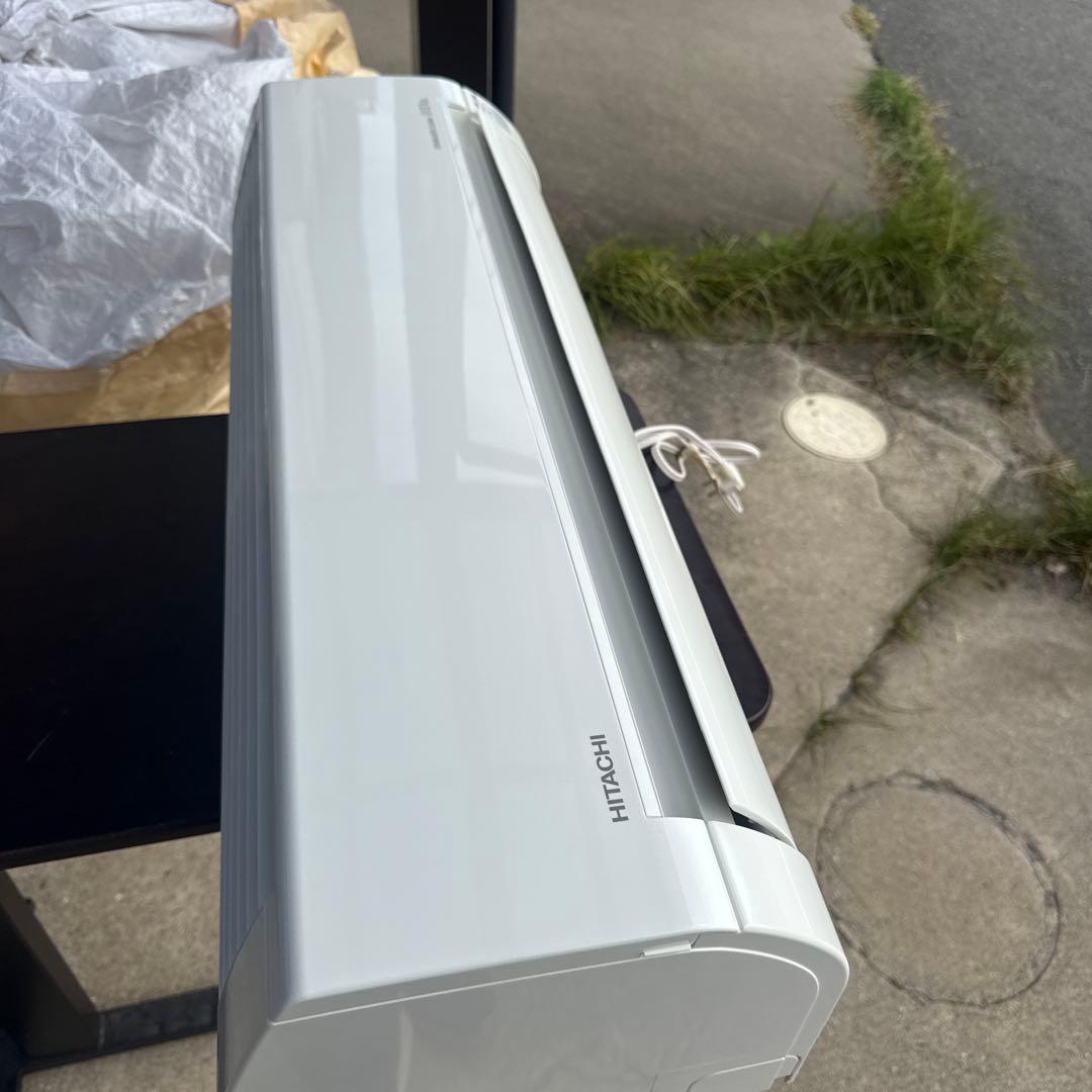 あこHITACHI ルームエアコン RAS-KD22K 6畳 2021年