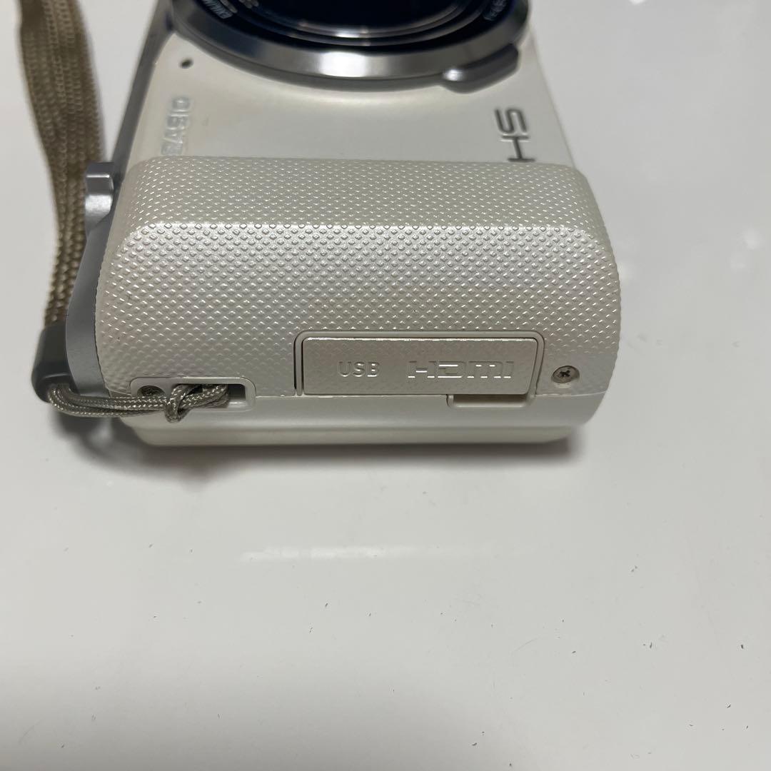 CASIO EX-ZR850 デジタルカメラ　ホワイト
