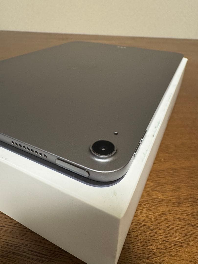 【おまけ付き】iPad Air (第6世代) 128GB スペースグレー