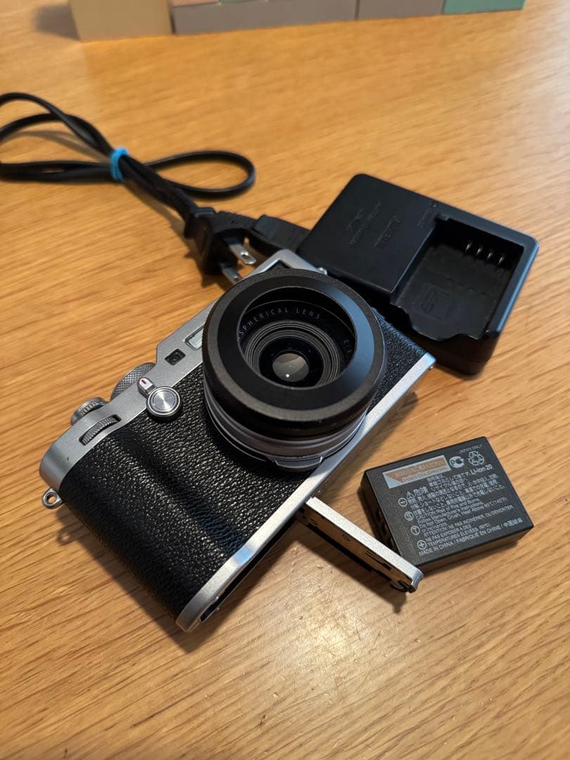 【送料込み】FUJIFILM X100F