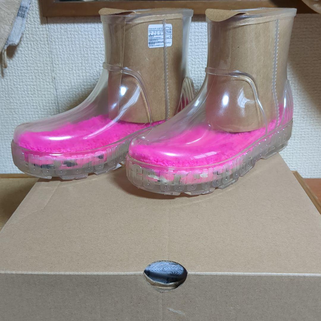 UGG 予備用ソックスとW DRIZLITA CLEAR レインブーツのセット