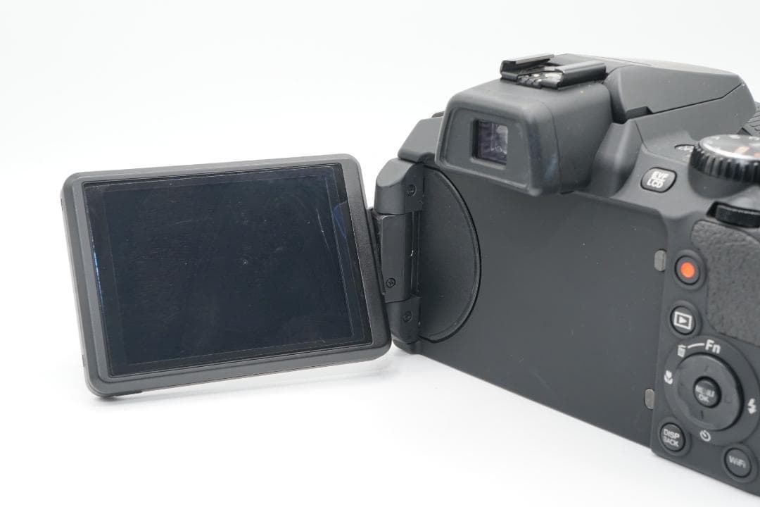 FUJIFILM FINEPIX S1　充電器バッテリー２個付き　実写画像あり