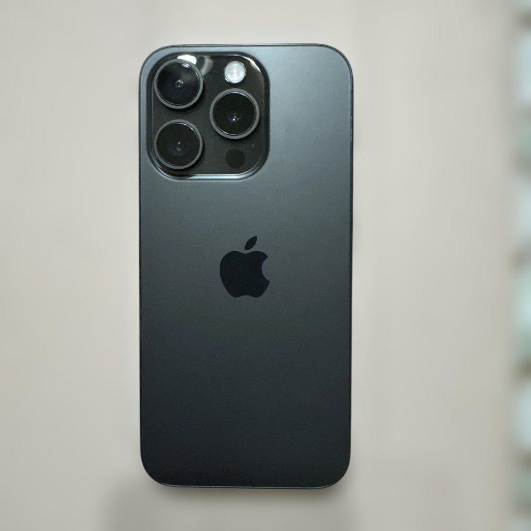 か*ん様 送料無料　iPhone15Pro 128GB SIMフリー