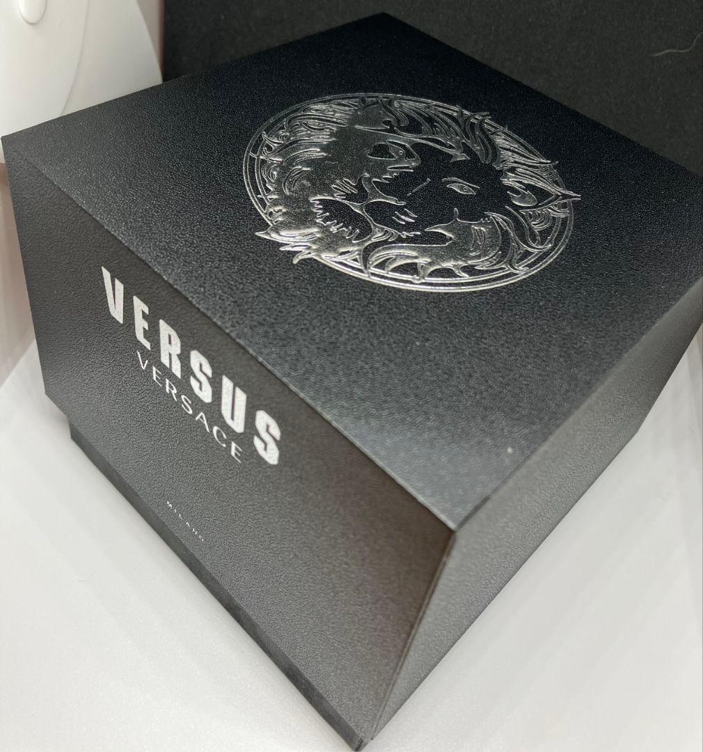 VERSUS クロノグラフ キラキラシルバー