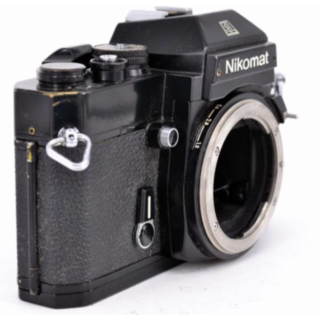 Nikon Nikomat EL 35mm フィルム一眼レフカメラ＋レンズ