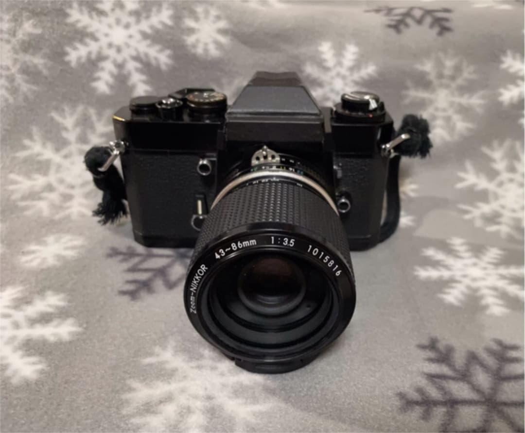 Nikon Nikomat EL 35mm フィルム一眼レフカメラ＋レンズ