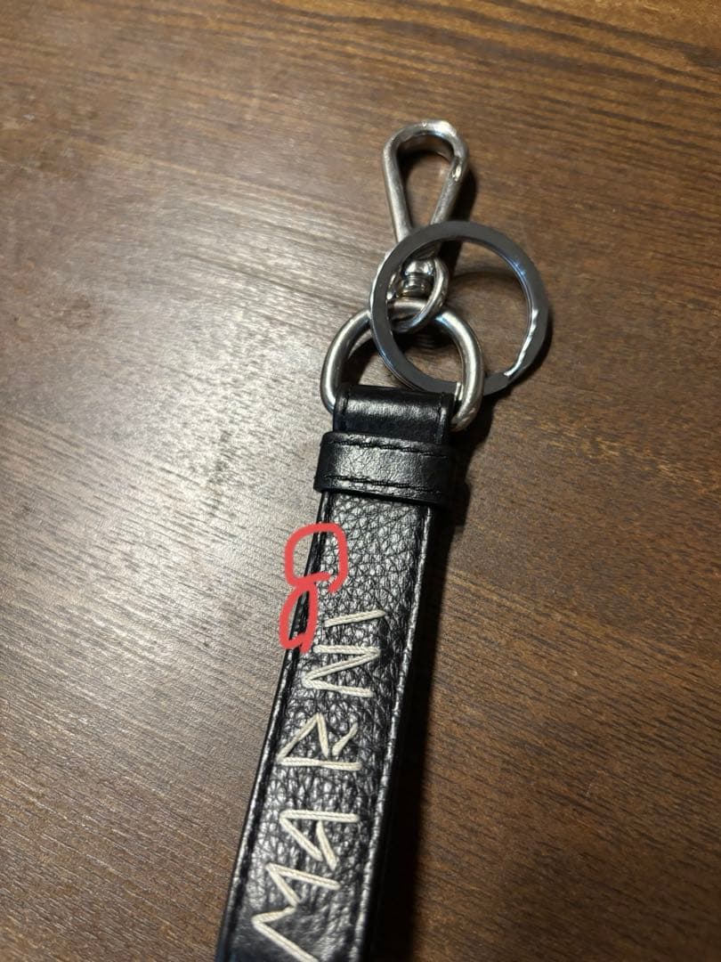 MARNI マルニ　黒 レザー キーホルダー　キーリング