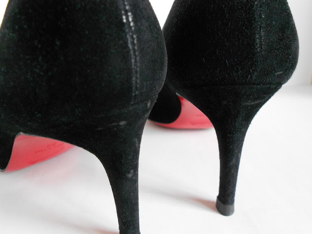 美品　クリスチャンルブタン　39　黒スエード　ミドルヒール