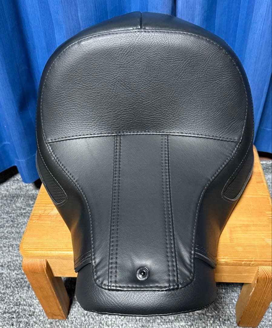 ハーレー ソフテイル 純正 オプション リーチシート ソロシート デラックス