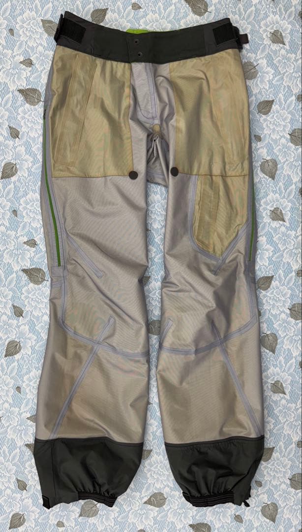 【マサ】patagonia スキー /スノーボードウェア 女性用 M