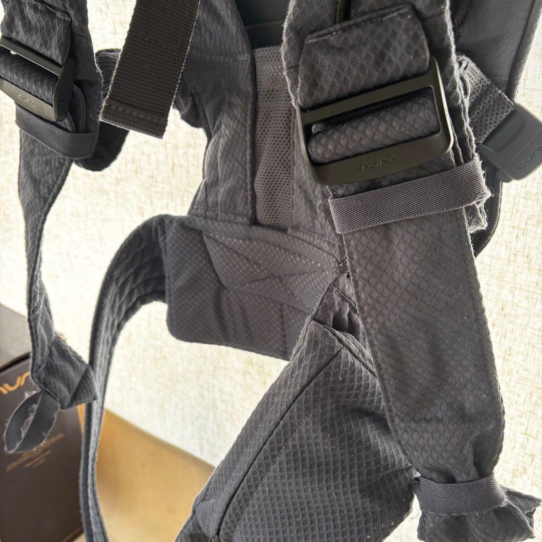 抱っこ紐　nuna ベビーキャリア　カドル　クリック（ナイト）　よだれかけ未使用