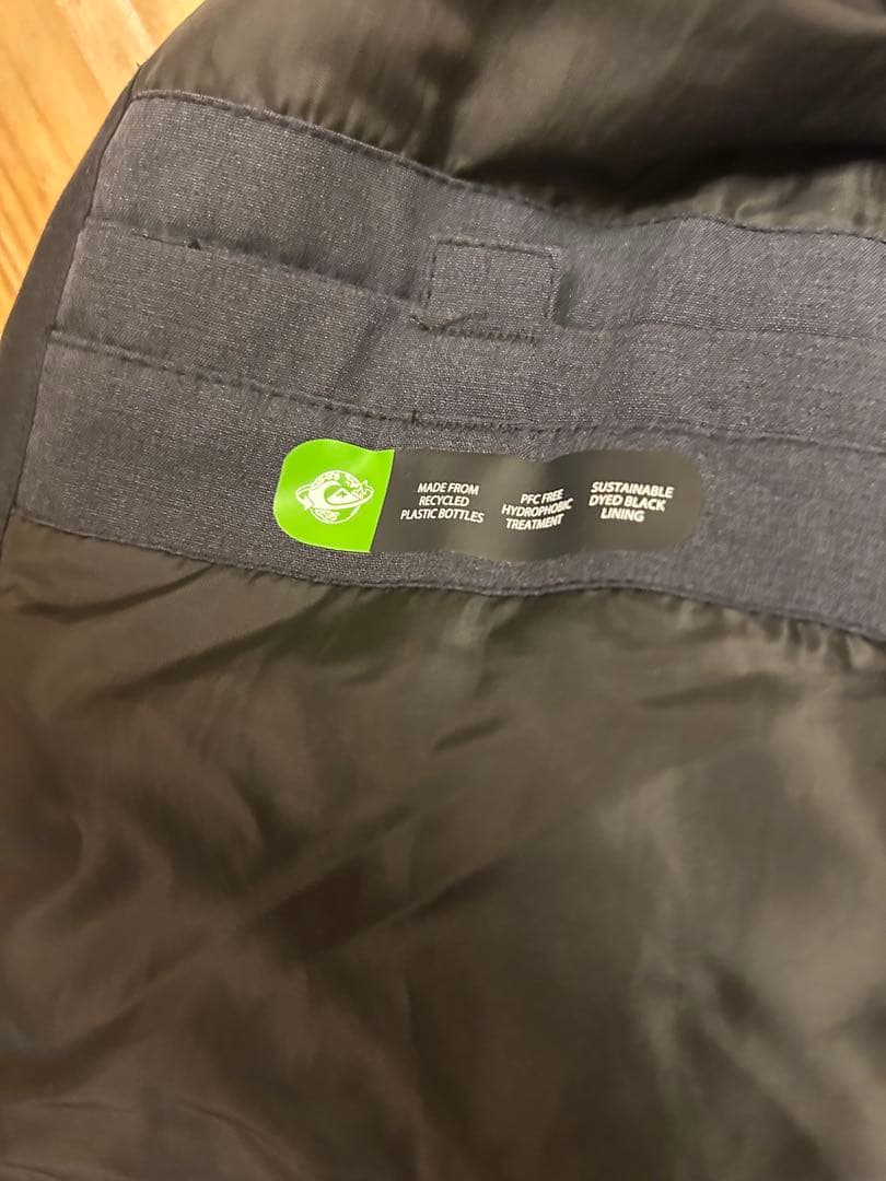 QUIKSILVER MISSION SOLID ジャケット Mサイズ 黒