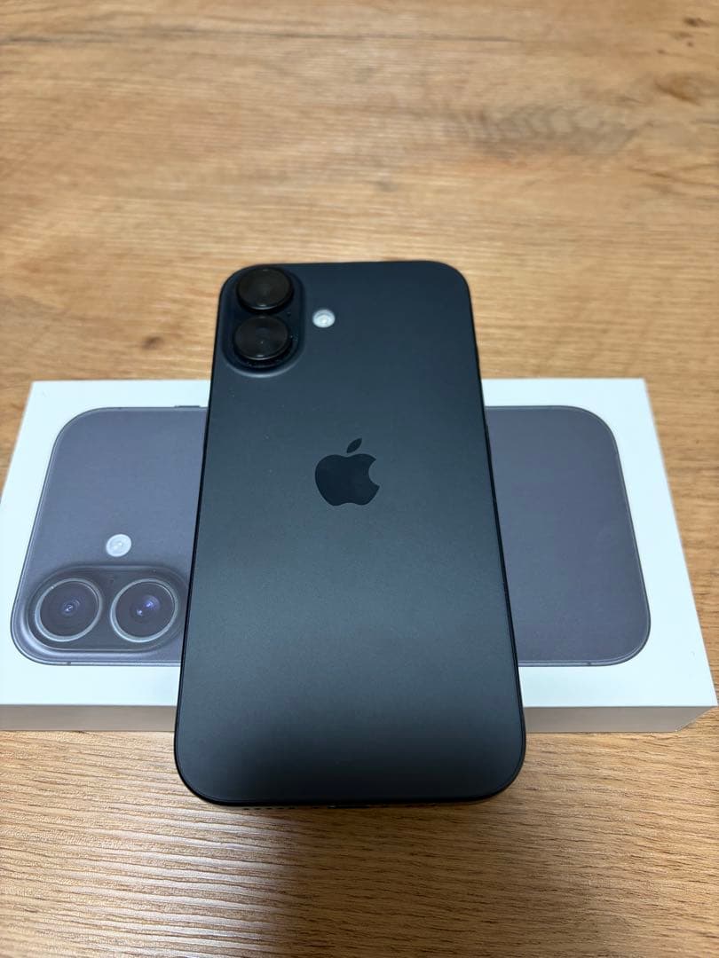 iPhone16 ブラック　128GB本体　付属品あり