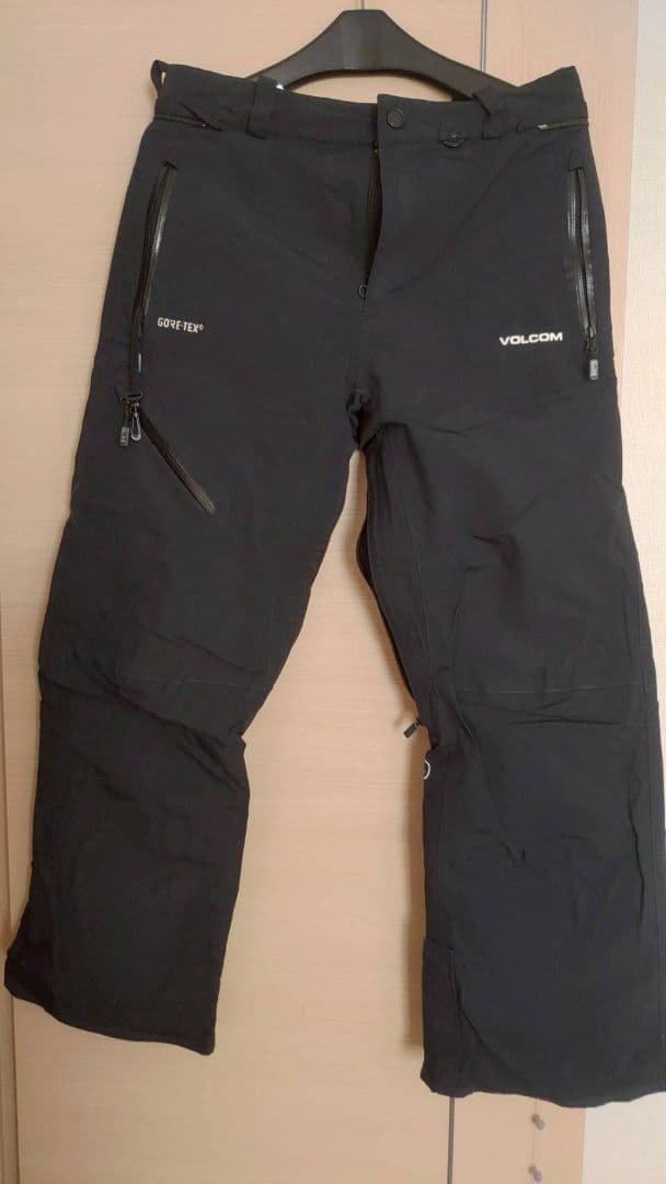VOLCOM スノーボードパンツ ブラック