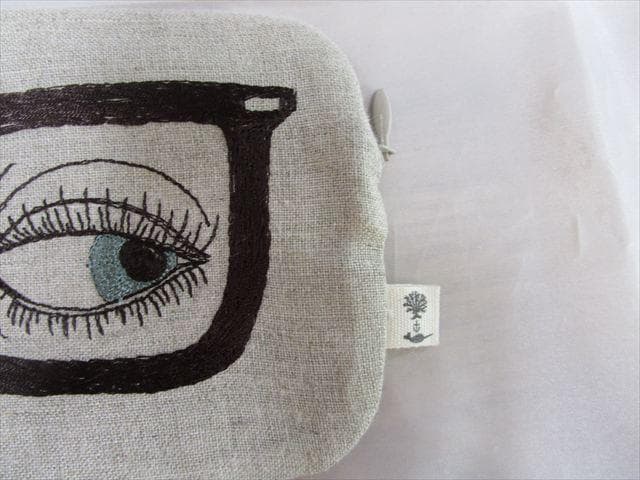 コーラル＆タスク「メガネと目の刺繍」ポーチ（リネン裏地・天ジッパー付） N91