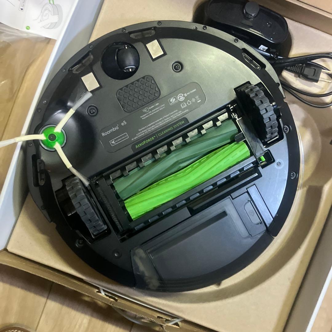 【箱付き】iRobot Roomba e5 本体 黒 ルンバ　ロボット掃除機