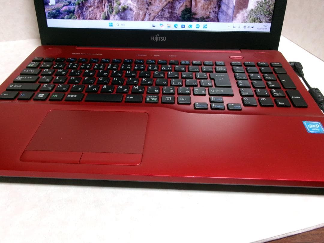 美品/新品SSD/LIFEBOOKメモリ8GB/カメラ/Office/Win11