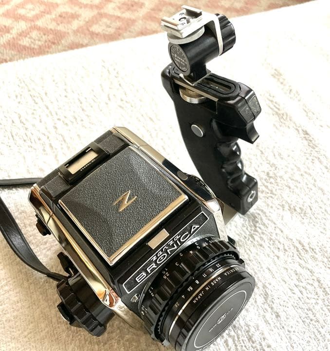 ゼンザブロニカカメラ