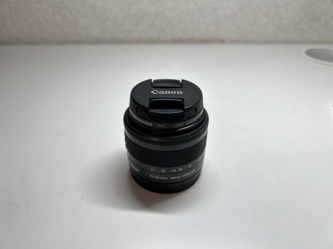 デジタルカメラ EOS KISS M (BK)