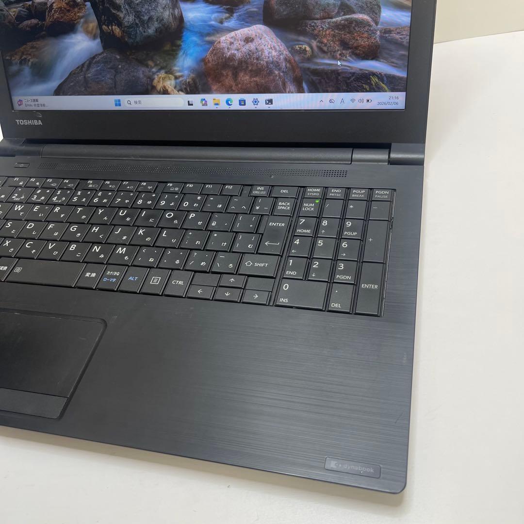 東芝 Dynabook B65/DN i5-8250U 8GB SSD256GB