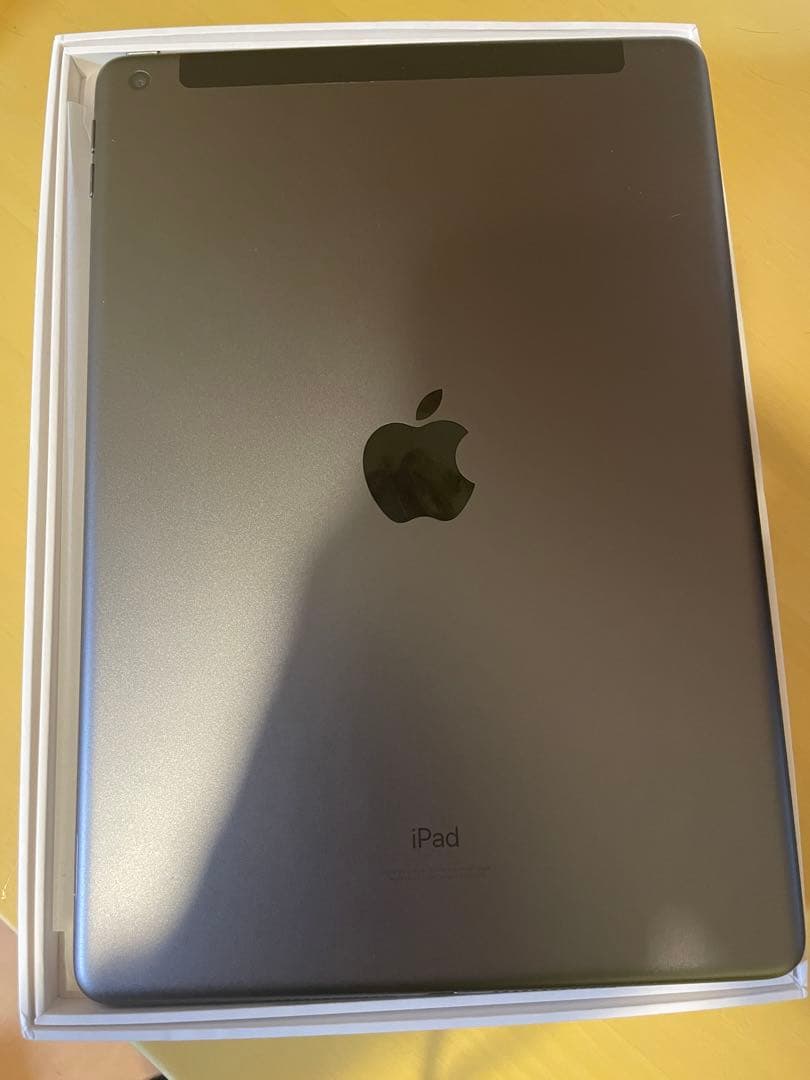 Apple iPad 第9世代64GB セルラーモデル　箱付き　美品