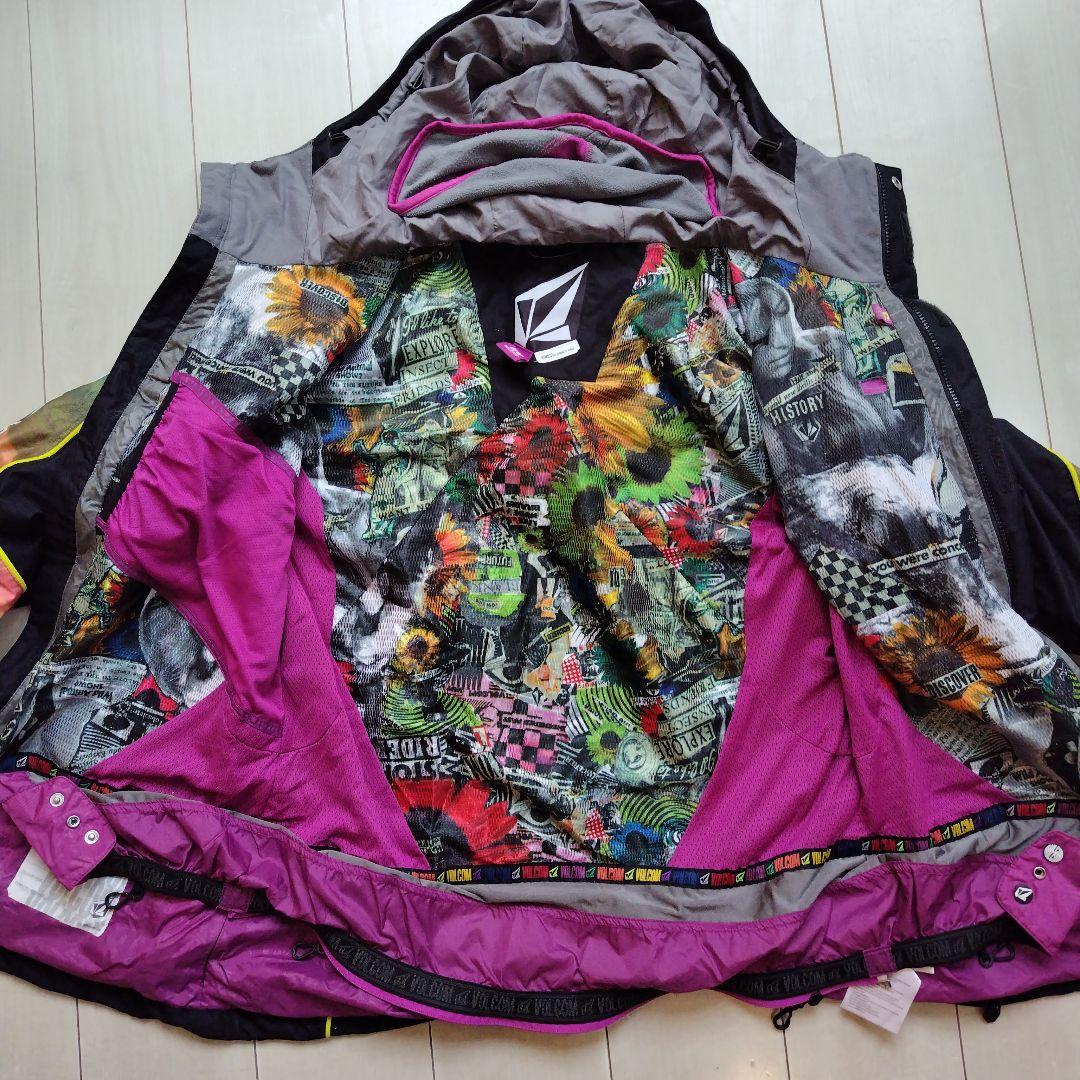VOLCOM スノーボードウェア ジャケットとパンツ