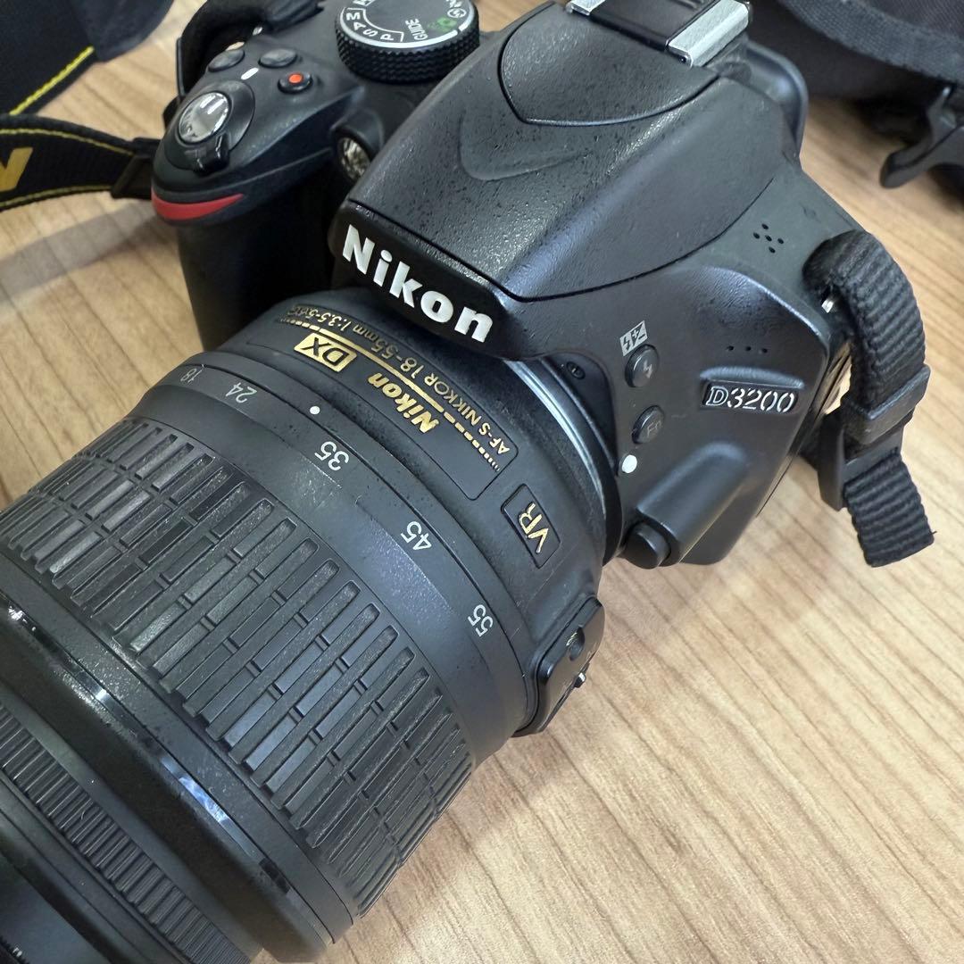最安値　Nikon D3200 ケース　レンズ付き　スターターセット